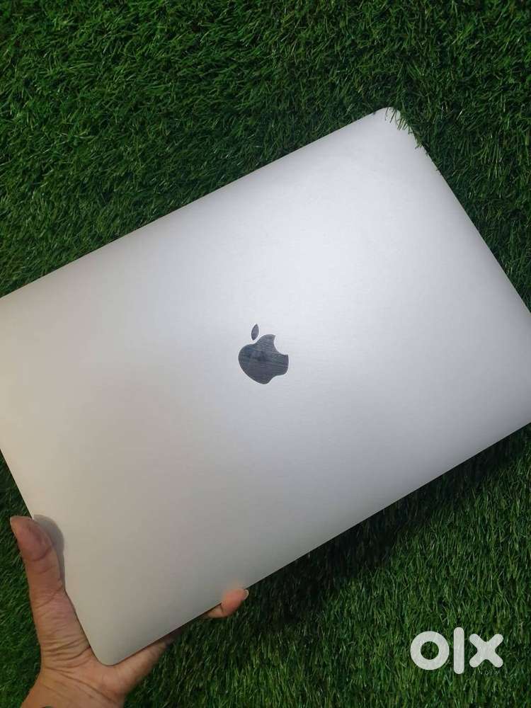 Apple Series MacBook Pro A1707 Gen 7th Core i7  16GB/512GB