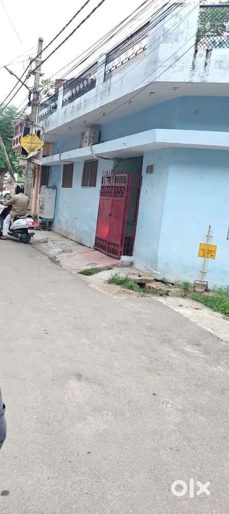 House for sale in Indira nagar near Munshipuliya
