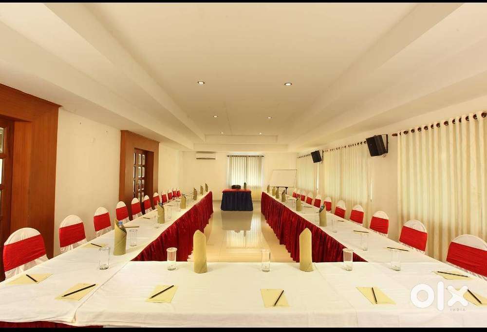 FRONT OFFICE EXECUTIVE