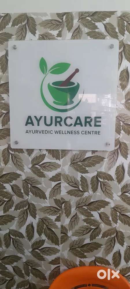 Female spa Therapist cross massage( 5no),Tellicaller (01)