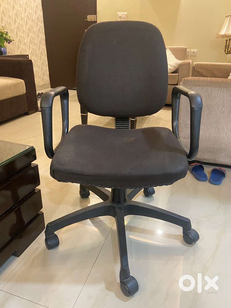Ergonomic office / study chair / computer chair