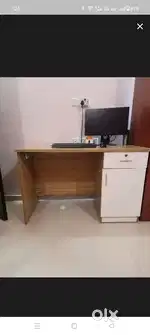 Study/Office Table for Sale – Excellent Condition