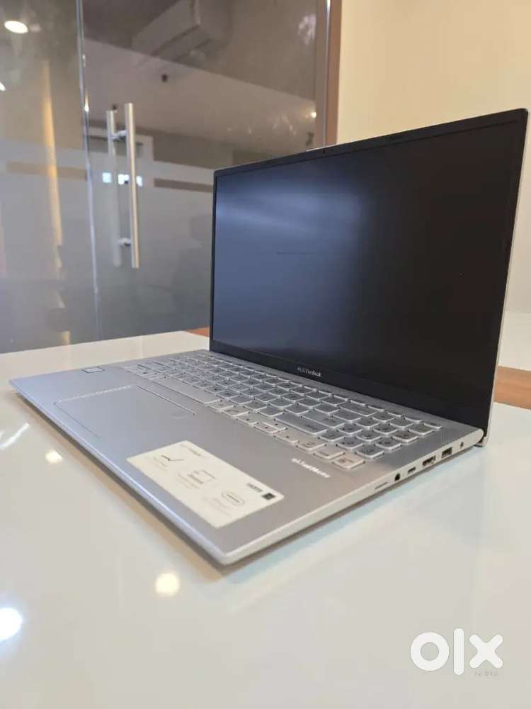 Asus VivoBook 15