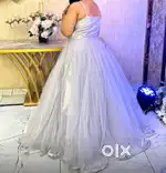 Heavy wedding gown