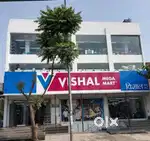 Urgent hiring vishal maga mart shopping mall girls and boys