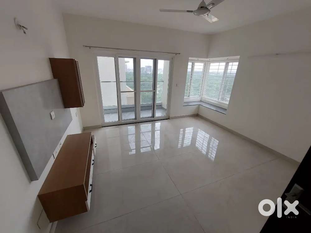 Ready to move villa in osmansagar tellapur 300 square yards