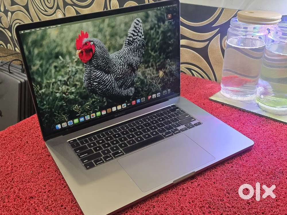 Apple Macbook Pro 2021 i7 16gb 512gb 5.5gb Graphics 16inch Retina