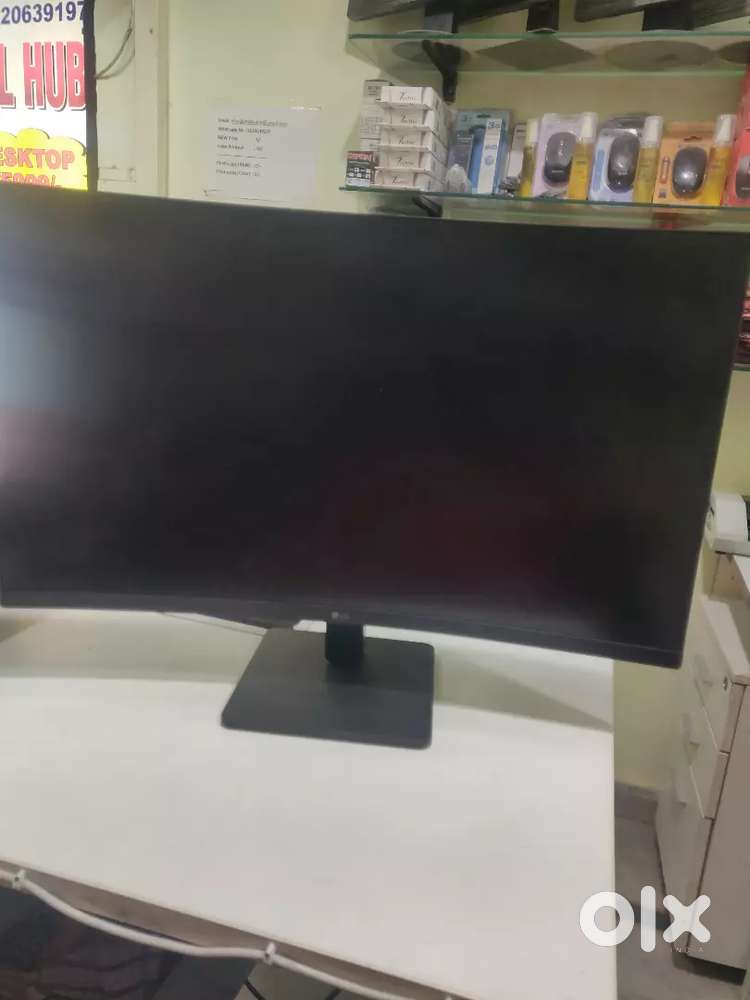 Samsung curved monitor FHD 27 inches