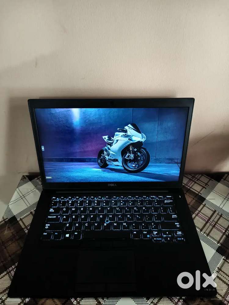 Dell laptop 7thgen 16gb ram 256gb ssd