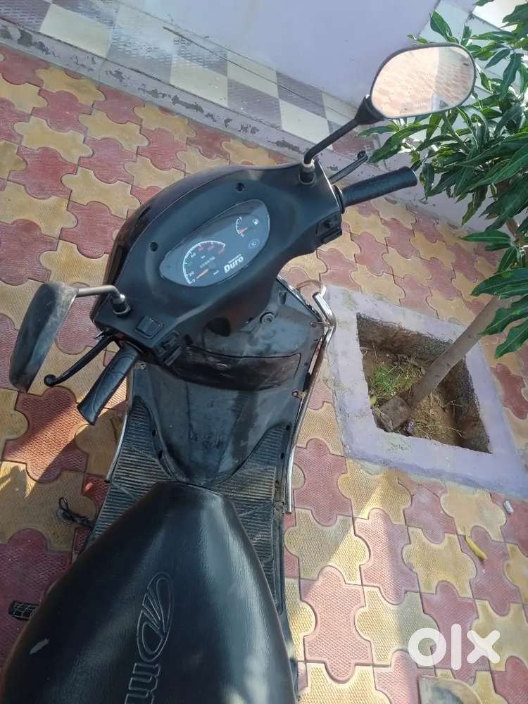 Black colour ok condition scooty