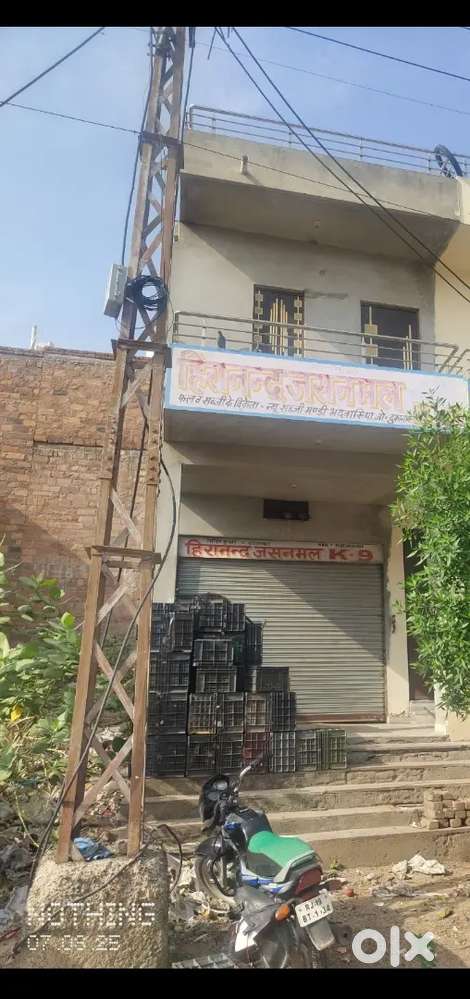 किराये के लिए दो मंजिला दुकान Double story Shop for Rent