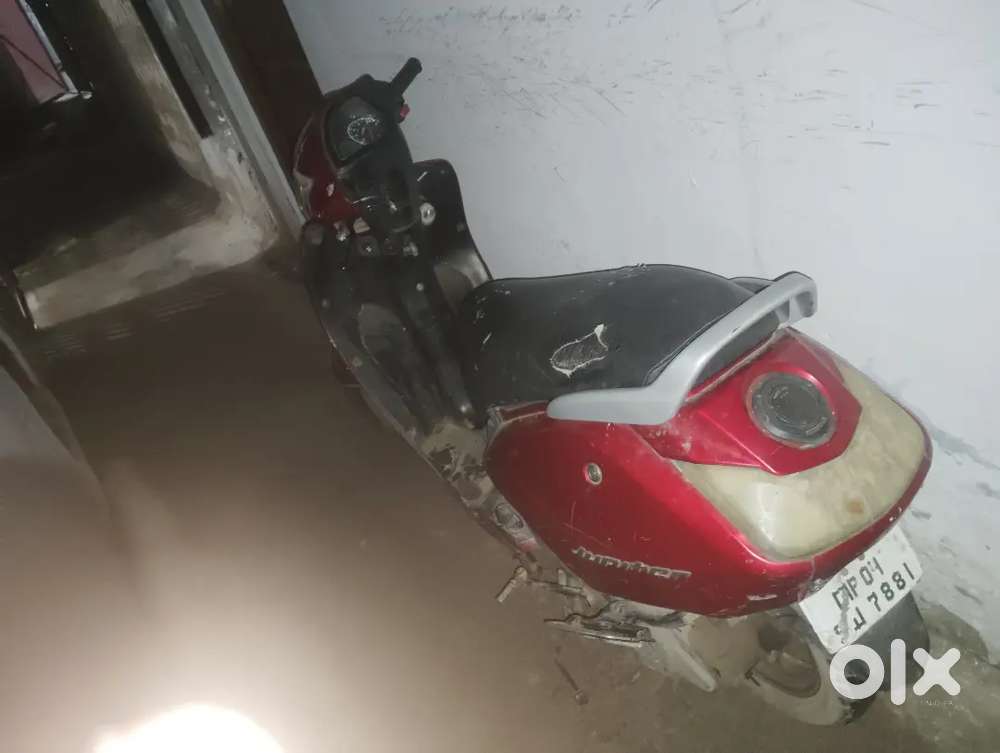 2016 ki decambar ki gaadi hai