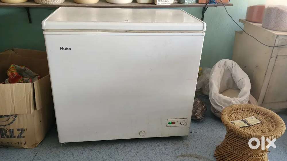 Fridge for commercial purposes