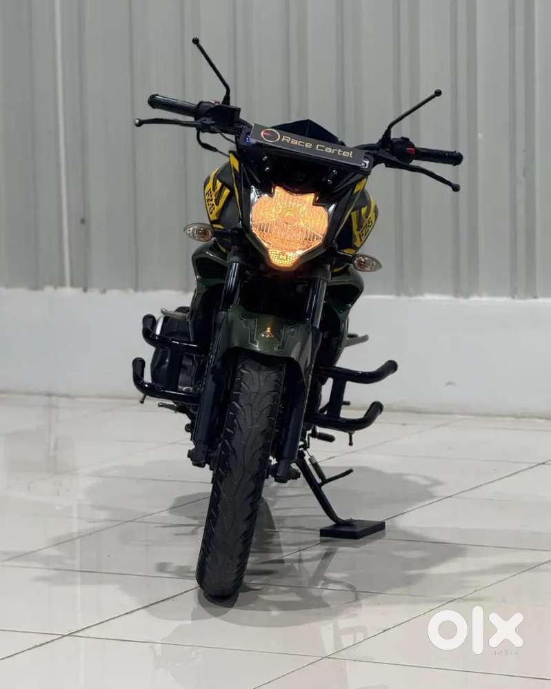 Yamaha FZS 2017 model good condition