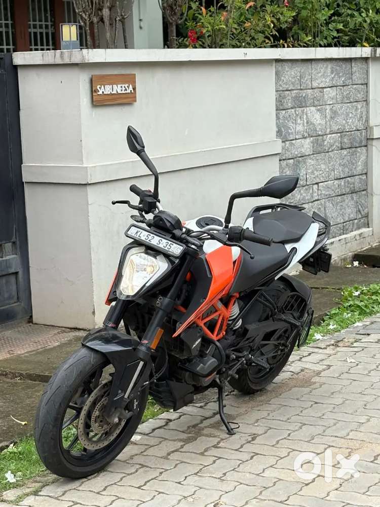 KTM Duke 125