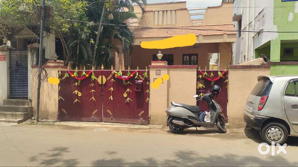 Individual house for sale in Arumbakkam close to CMBT