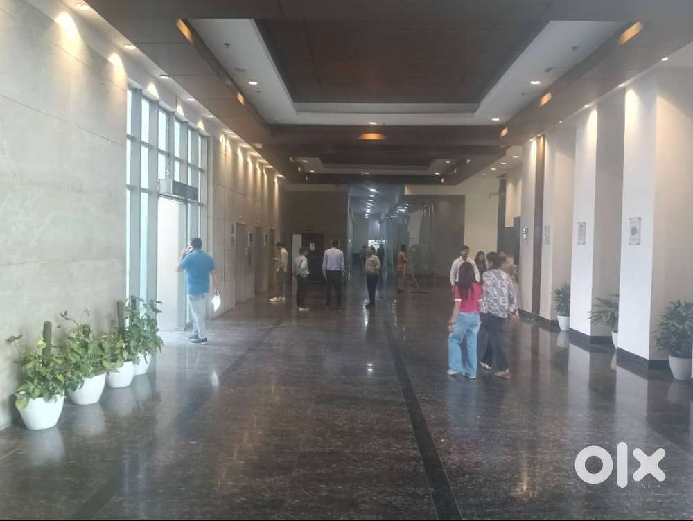 Office for rent sec-62