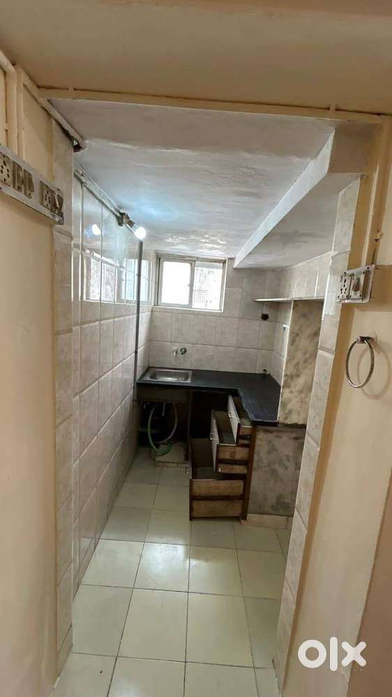 2 BHK FLAT ON URGENT SELL