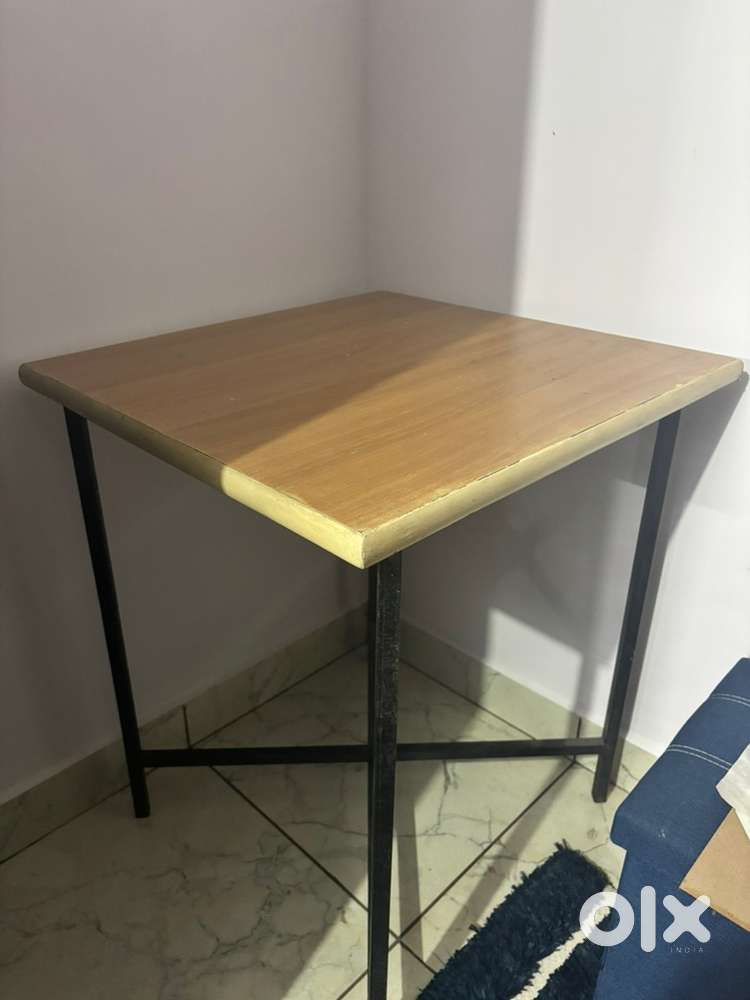 Foldable table and chair