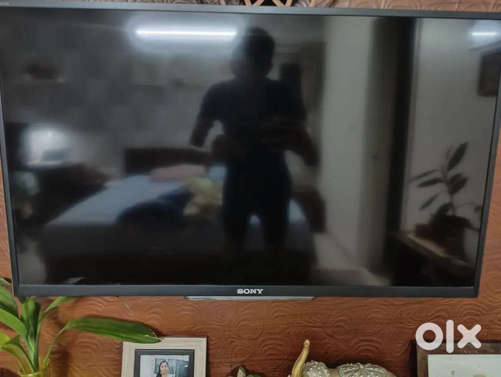 Sony Bravia 32 inch tv for sale