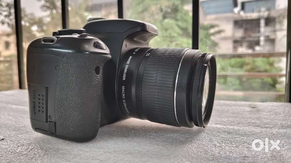 Canon EOS 600D camera– Reliable DSLR with Swivel Screen