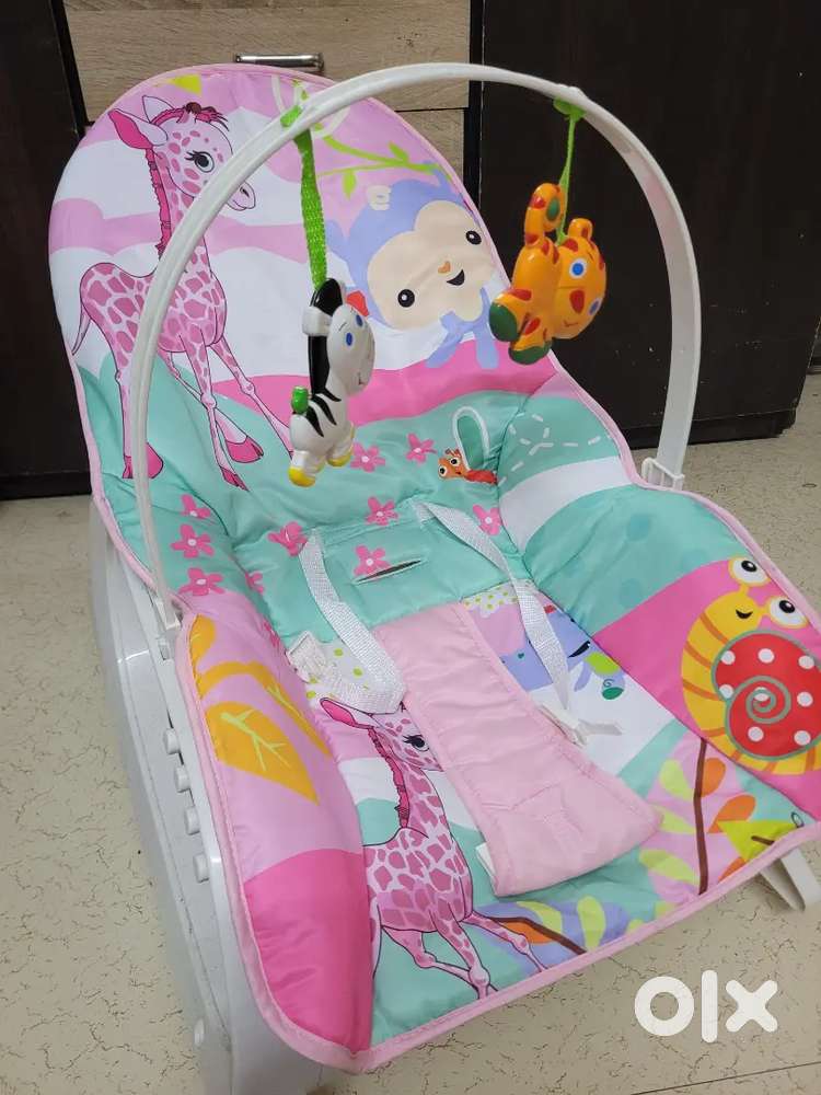 Baby Rocker With Feeding Tray for 0 to 4 years