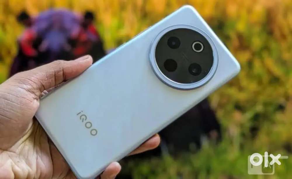 IQOO Z10 5G MOBILE  Urgent Sale