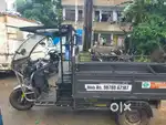 Bahubali E Loading Rickshaw strong tyre