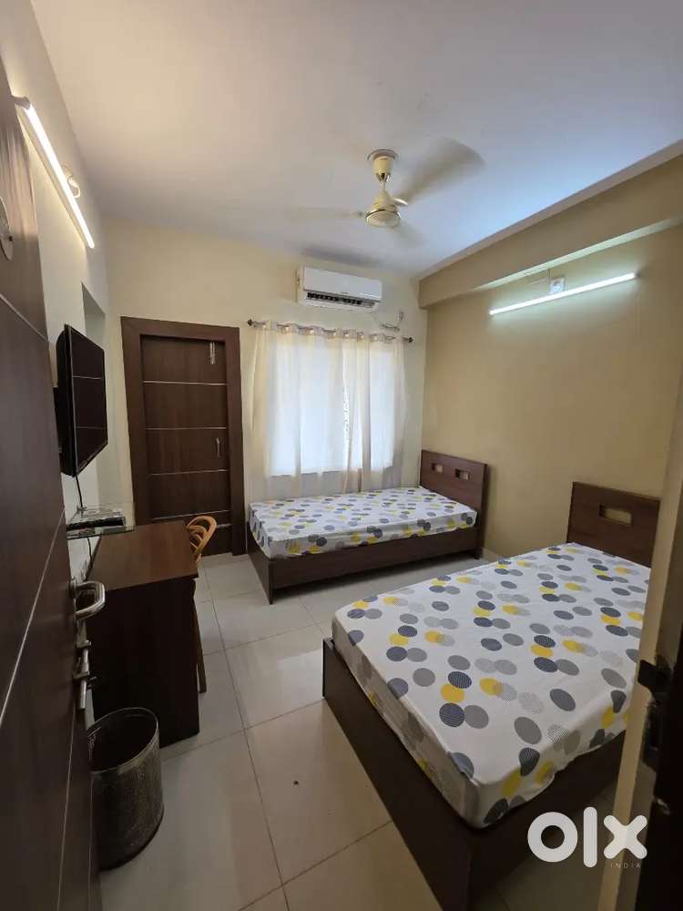 XenHomes Luxury Girls PG Near IT Parks, Patia – Fully Loaded