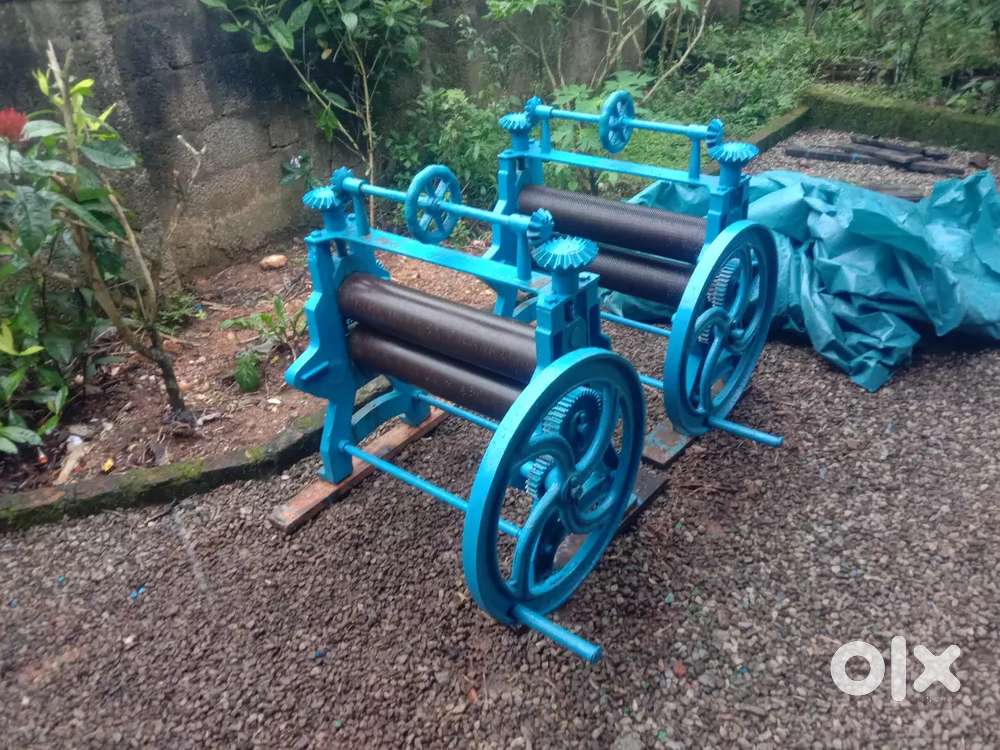 Rubber roller machime