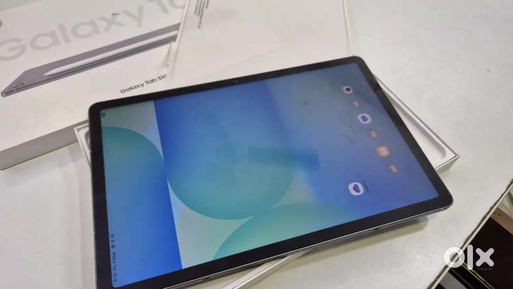 Samsung Galaxy S10 fe 128gb /8gb jist 4 month Old