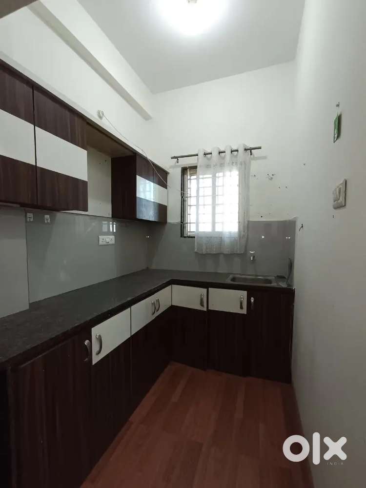 Fully Furnished 1Bhk Flat Zero Brokerage At Bombay Hospital