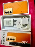 Vivo y200e 5g phone new condition good ram (8+8 128) 5 month old