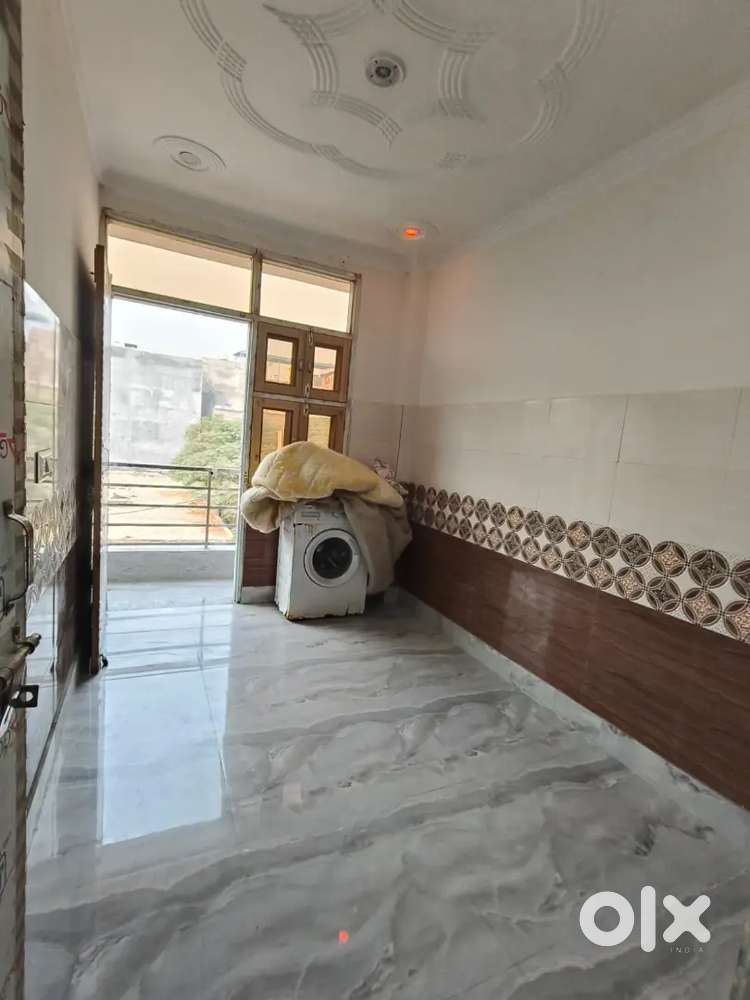 2 Room Set independent for Rent near Dwarka Metro station