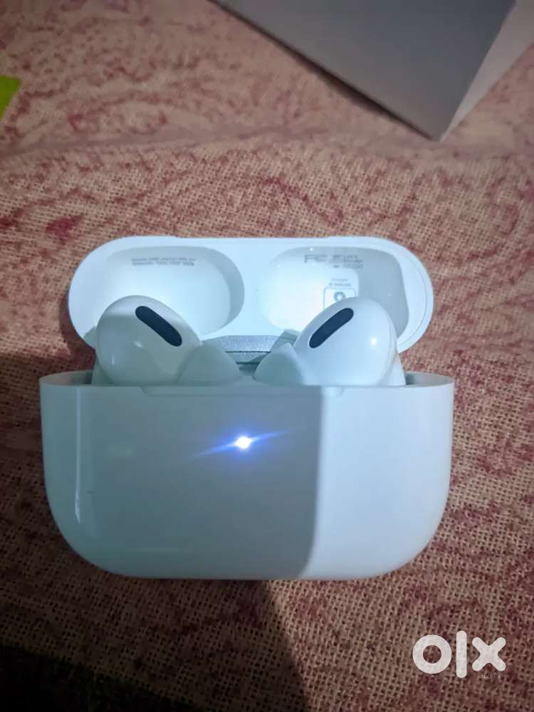 APPLE AIRPODS PRO