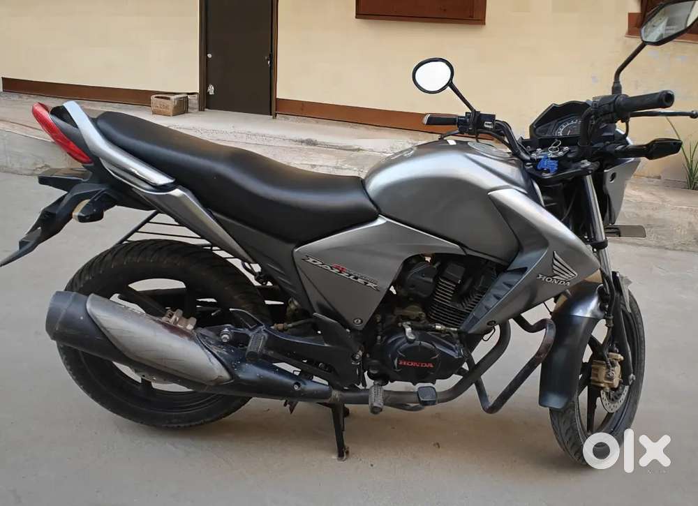 Honda 150cc single handed bike with insurance