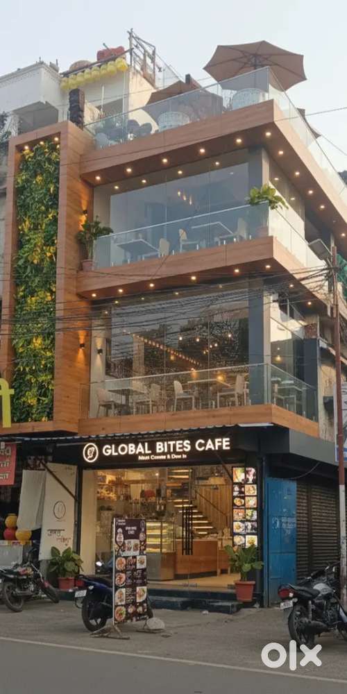 3 Floors building for rent