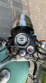 Royal enfield classic 350  Only for sale to delhi aadhar card holder