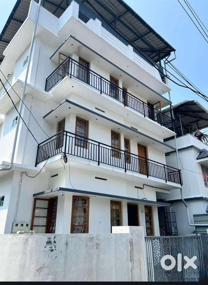 Ladies hostel/ PG / Apartment