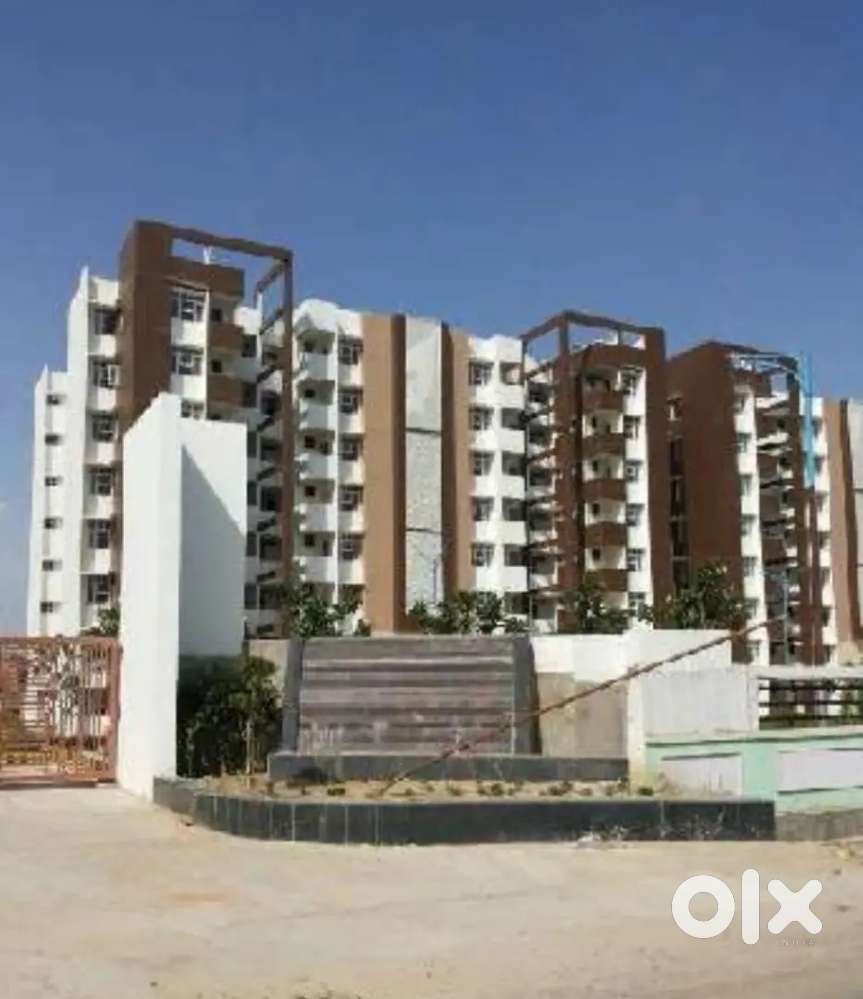 Its a 2 bhk Flat in mansarovar sector P near transport nagar