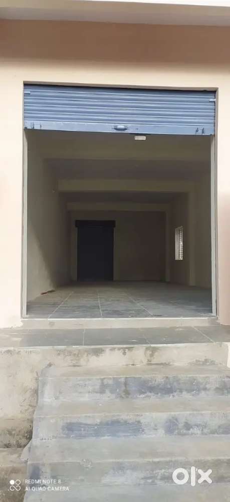 Shop or Godown in Shopping Complex