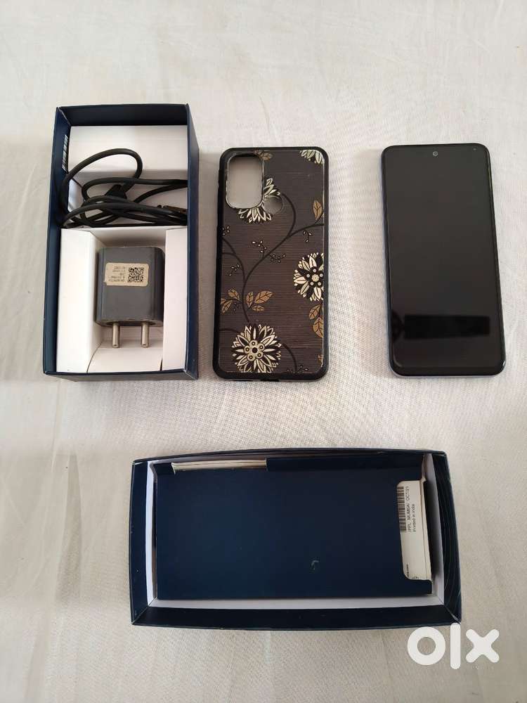 Less used in great condition with box and charger.