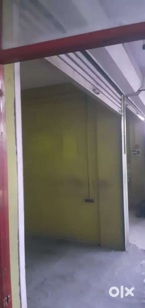 Shop For rent