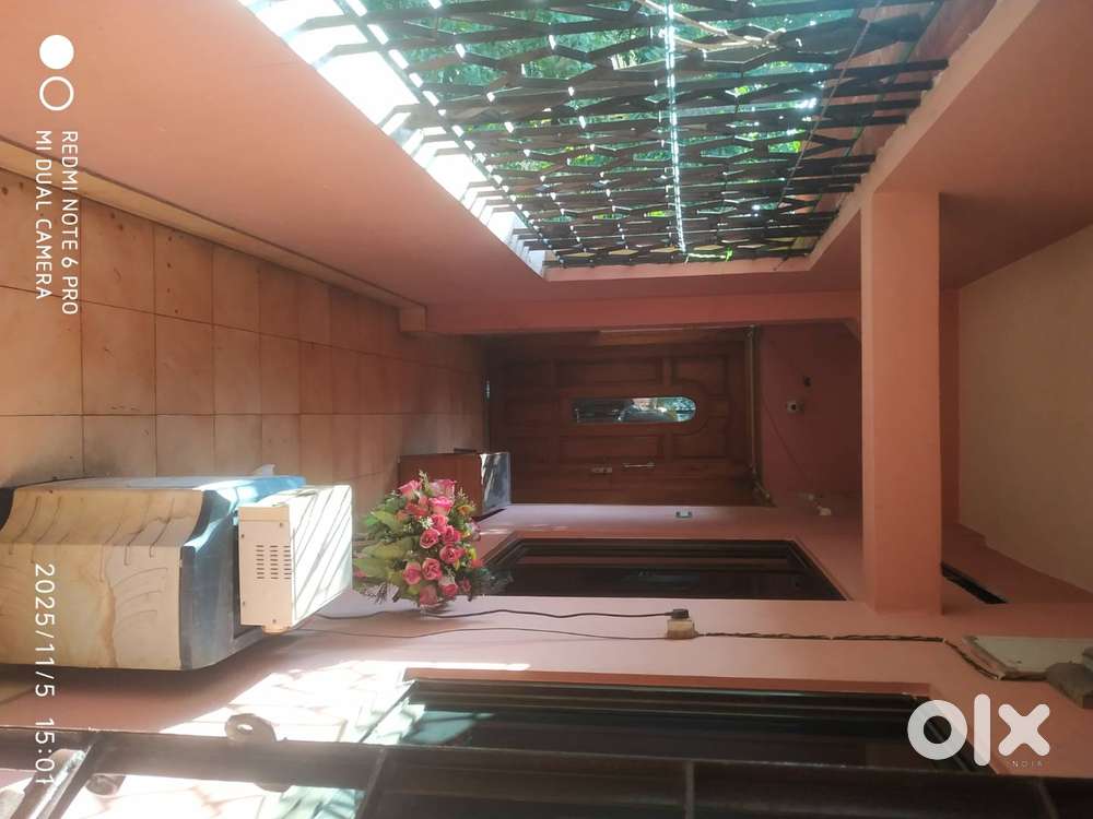 Deluxe fully furnished 2 BHK in safeposh area in bhangagarhlachitnagar