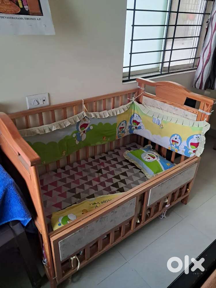 Baby cot with mattress