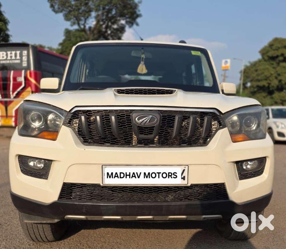 Mahindra Scorpio S8 8 Seater, 2015, Diesel