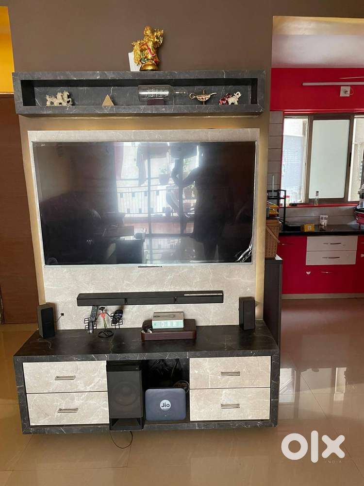 well maintained fully furnished apartment for immediate rent