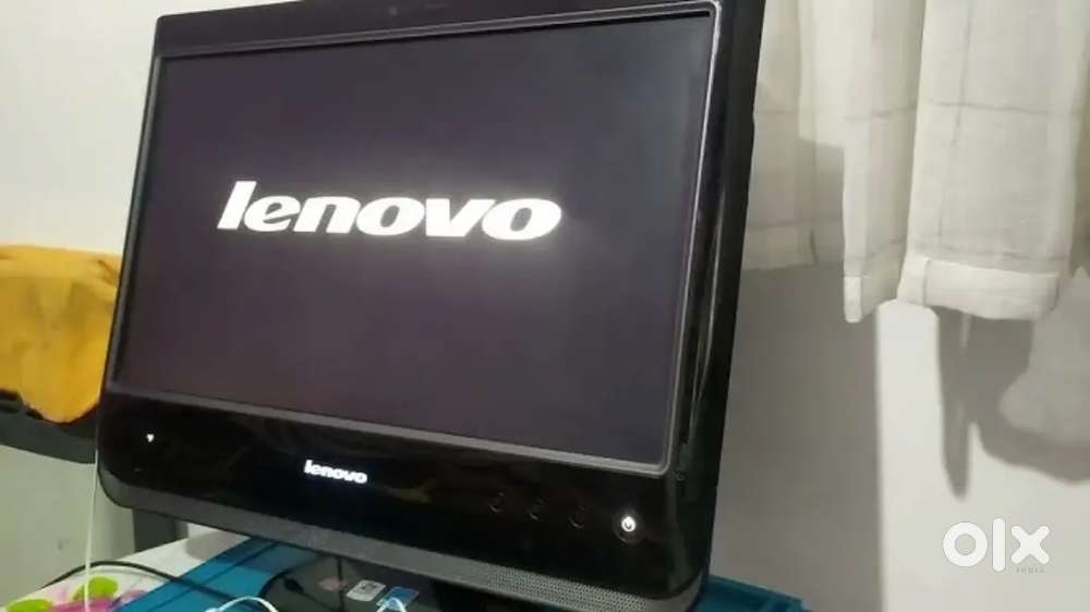 Lenovo C200 All-in-One Desktop Great for home -  Excellent Condition!