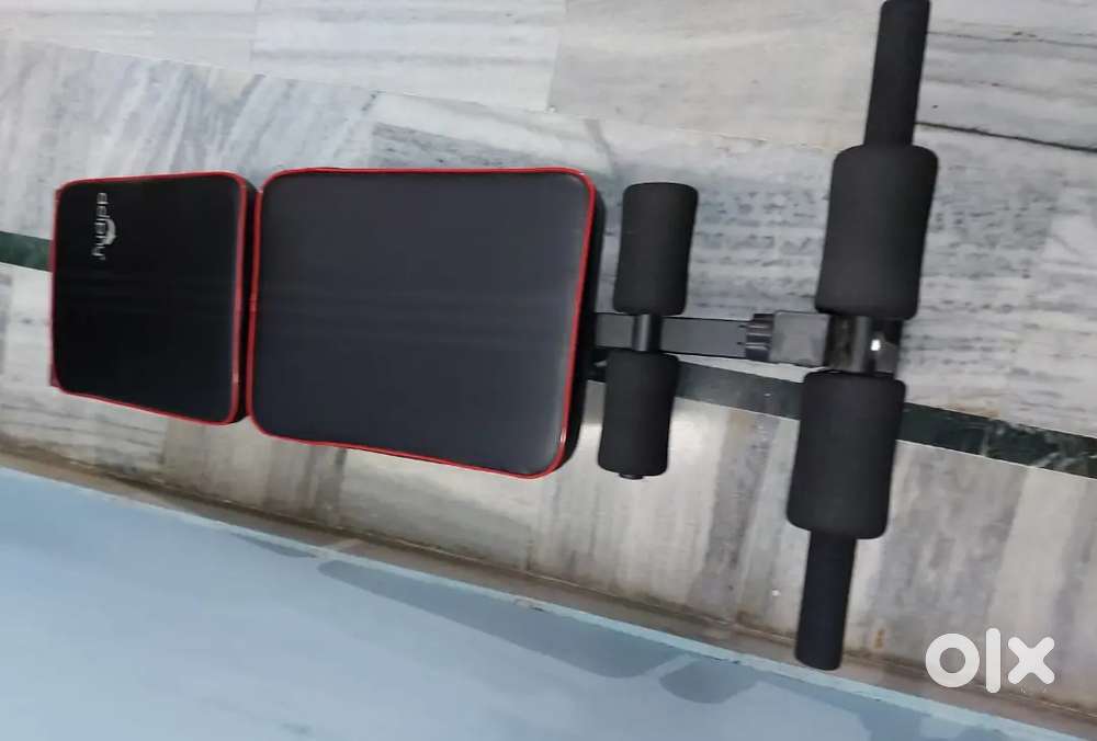 Bench for crunches