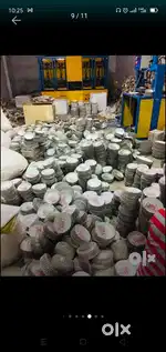 Having paper plate & dona Cup packets sell to us collect spot cash...